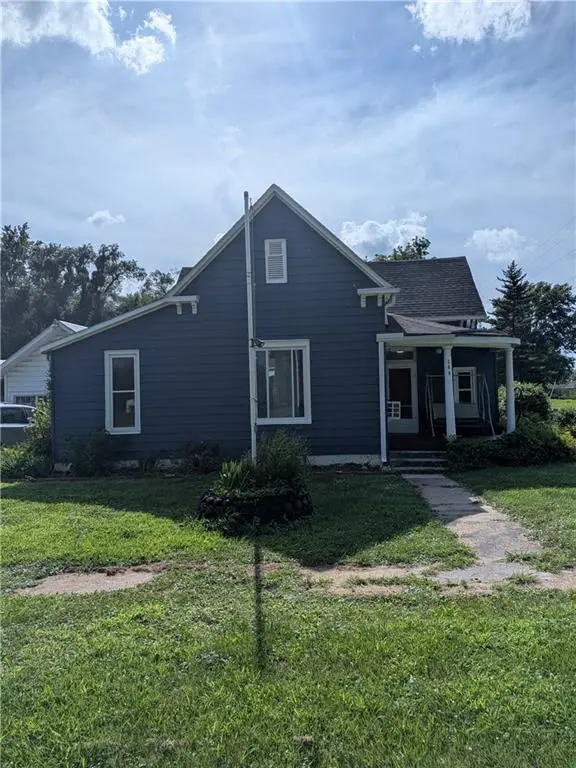 300 S Central Street, Buckner, MO 64016 - #2