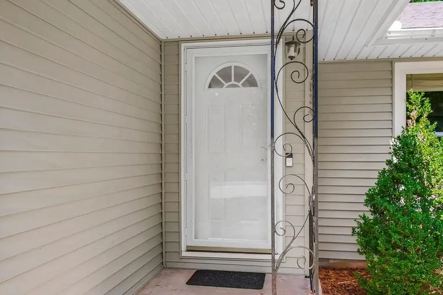 7834 Windsor Street, Prairie Village, KS 66208 - #3
