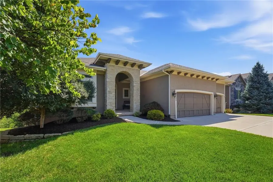 16533 Hardy Street, Overland Park, KS 66085 - #3
