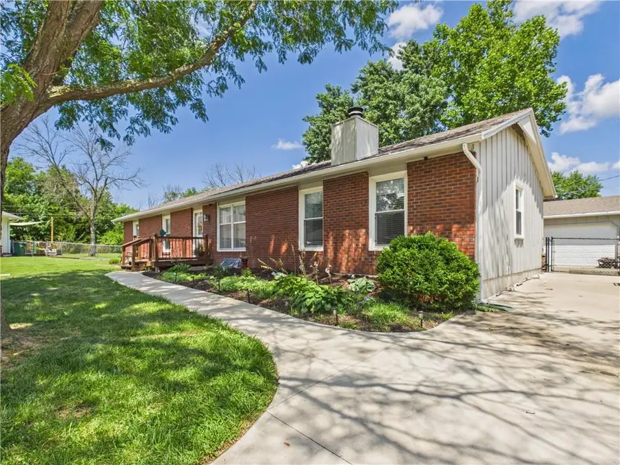 922 Ridge Drive, Warrensburg, MO 64093 - #3