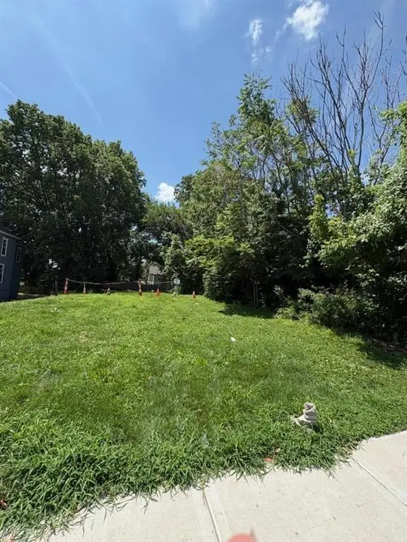 3319 E 9th Street, Kansas City, MO 64124