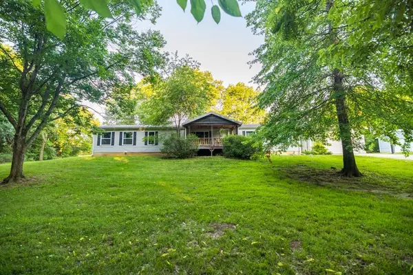 12895 214th Street, Linwood, KS 66052