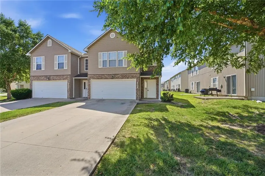 1631 Garrett Drive, Blue Springs, MO 64015 - #2