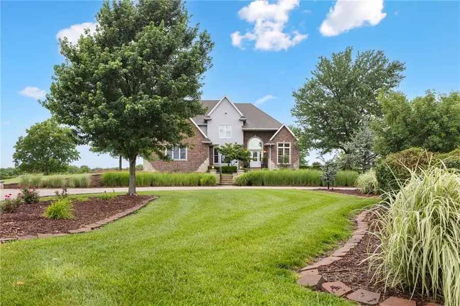4631 S Country Club Road, Chanute, KS 66720 - #2