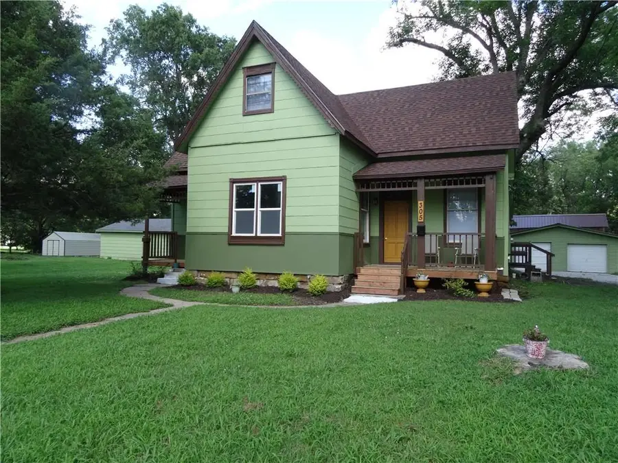 305 S Mechanic Street, Butler, MO 64730 - #2