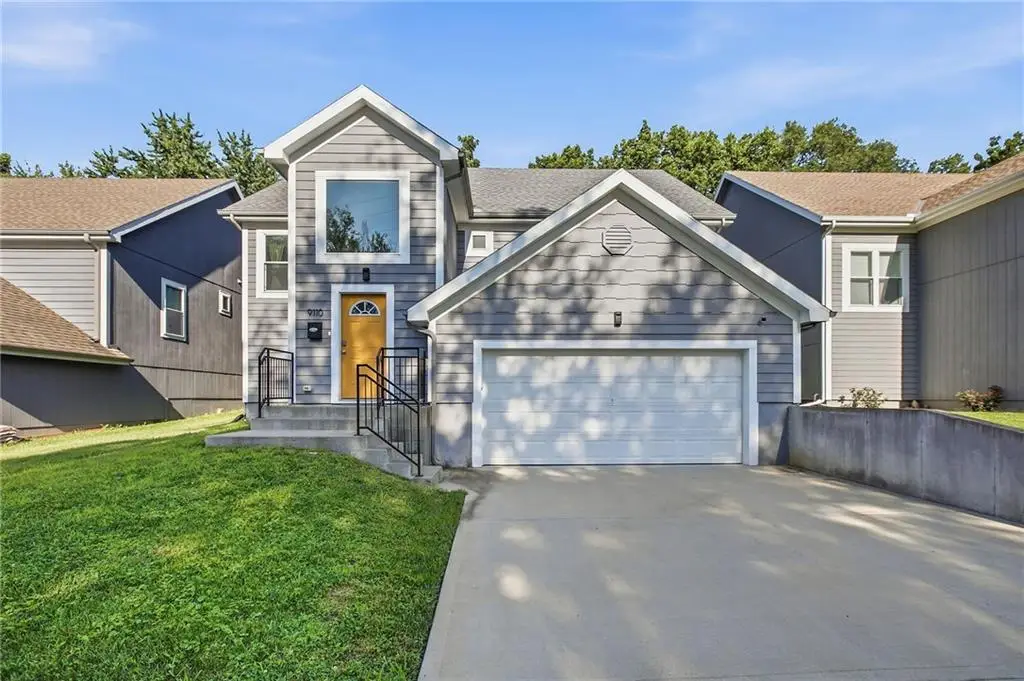 9110 Grand Avenue, Kansas City, MO 64114 - #1