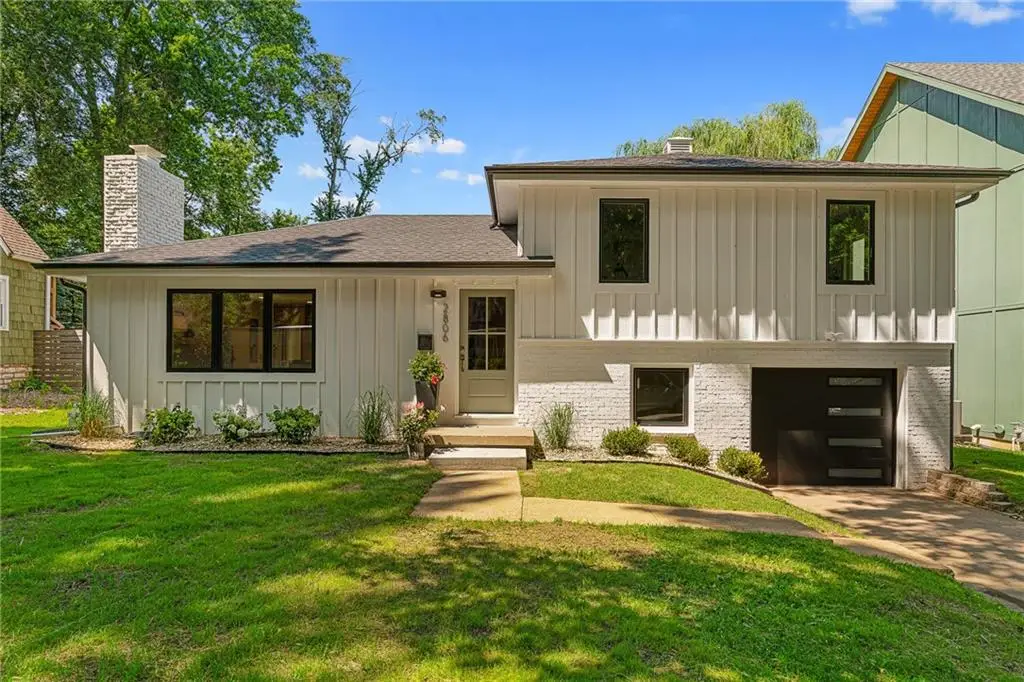 2806 W 48th Street, Westwood, KS 66205 - #1