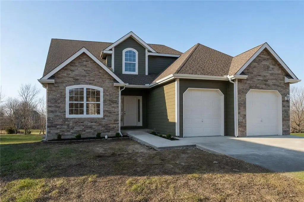 121 Hillside Drive, Baldwin City, KS 66006 - #1