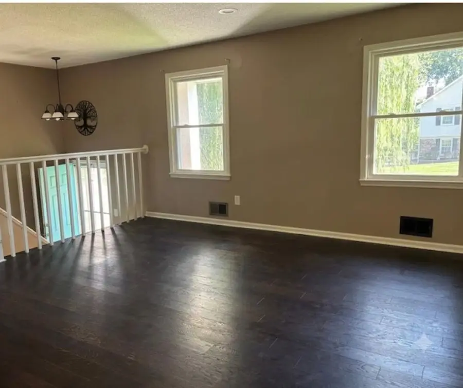 6704 E 129th Street, Grandview, MO 64030 - #3