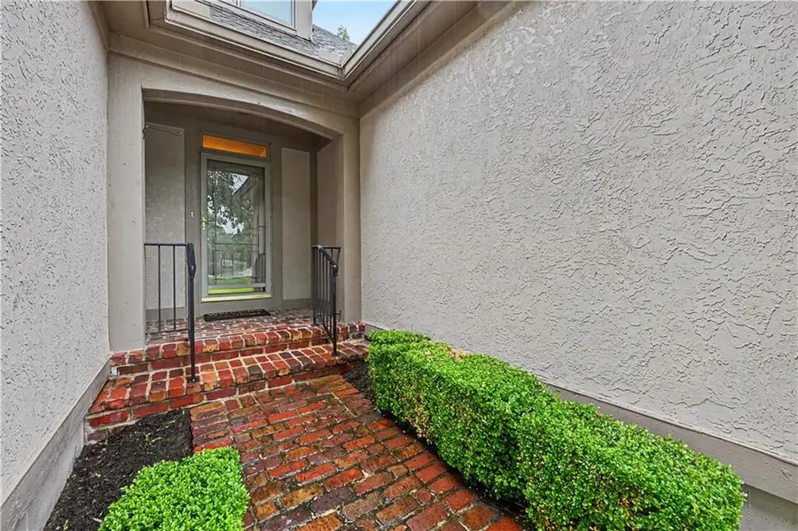 6202 W 128th Street, Overland Park, KS 66209 - #2
