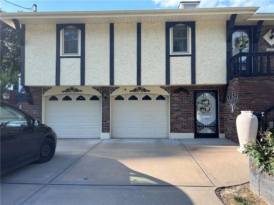 12720 E Silver Lane, Sugar Creek, MO 64050 - #2