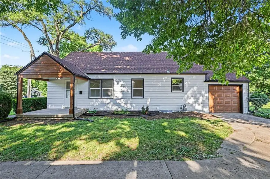 5016 W 51st Street, Roeland Park, KS 66205 - #3