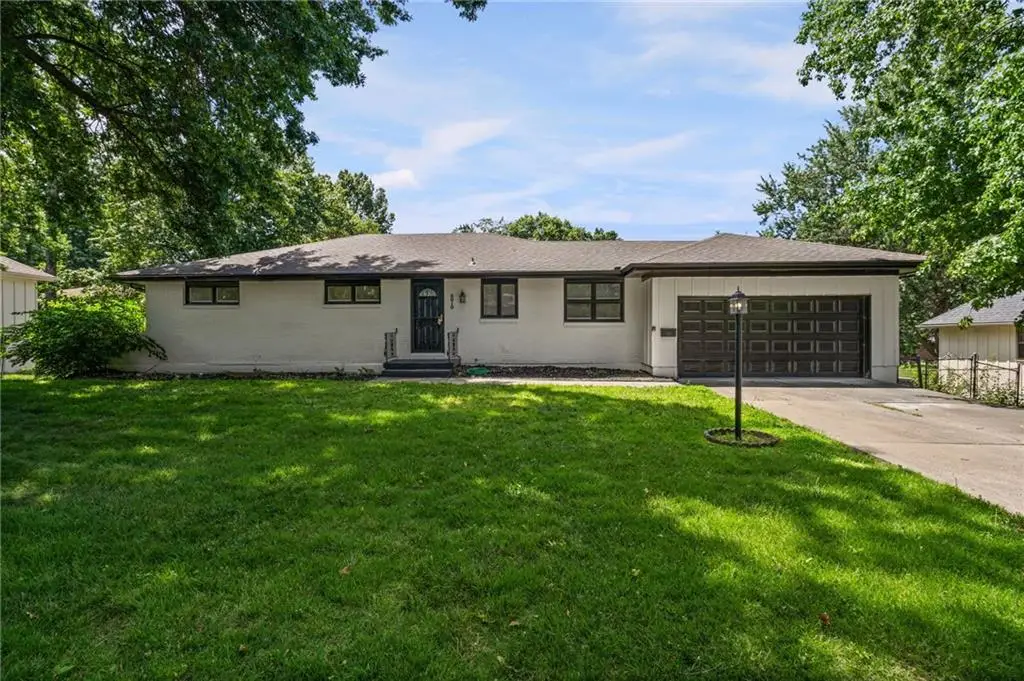 8819 E 61st Street, Raytown, MO 64133 - #1