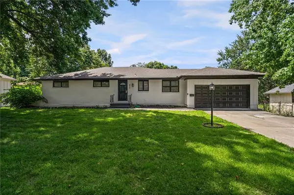 8819 E 61st Street, Raytown, MO 64133