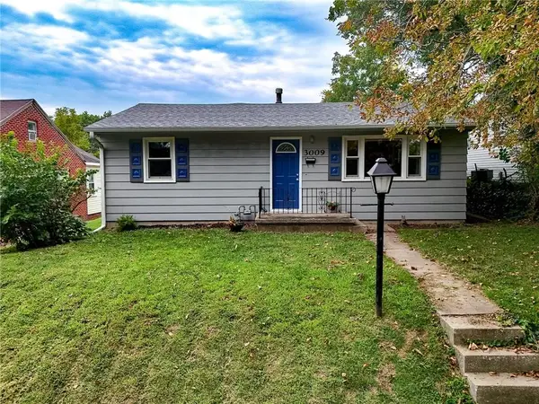 3009 Locust Street, St Joseph, MO 64501