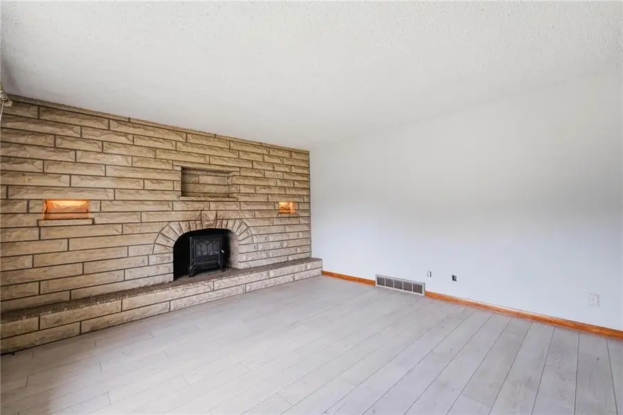 5404 Webster Avenue, Kansas City, KS 66104 - #2