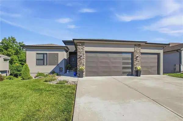 312 Cold Water Lane, Raymore, MO 64083