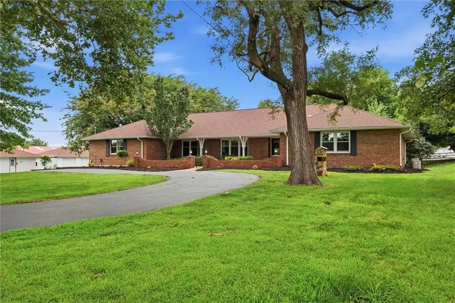 12444 Leavenworth Road, Kansas City, KS 66109 - #2