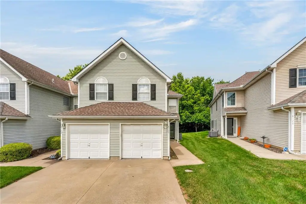 8124 N Elmwood Avenue, Kansas City, MO 64119 - #1