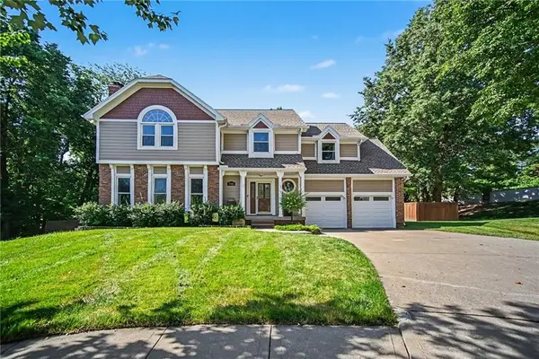 7641 N Lucerne Court, Kansas City, MO 64151