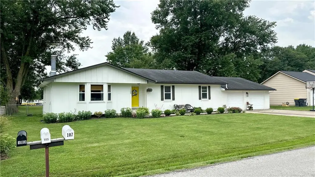105 Broadway Street, Grain Valley, MO 64029 - #1
