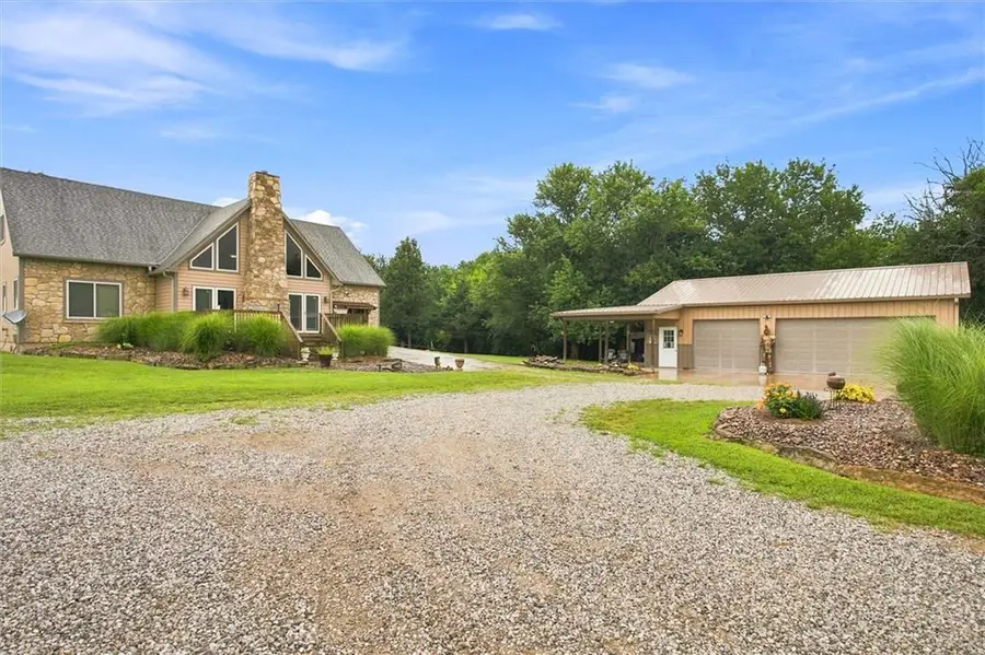 3776 Delaware Road, Pomona, KS 66076 - #2
