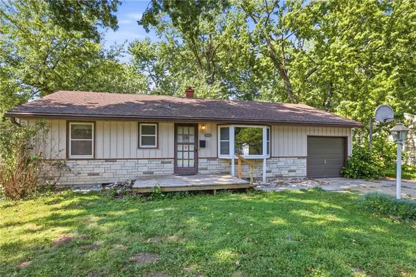 9006 E 74th Terrace, Kansas City, MO 64133