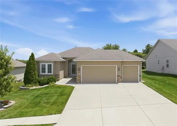 311 Crestview Court, Raymore, MO 64083