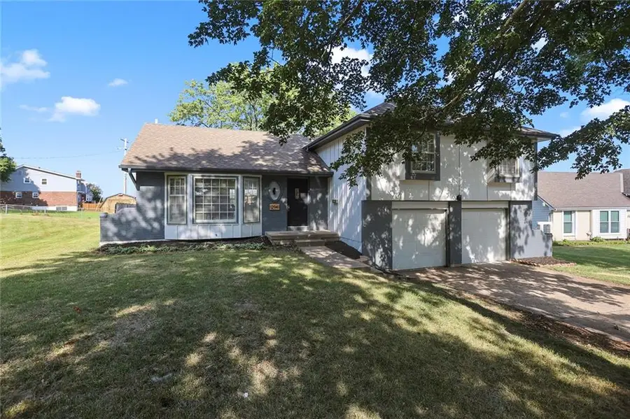 12941 Fuller Avenue, Grandview, MO 64030 - #2