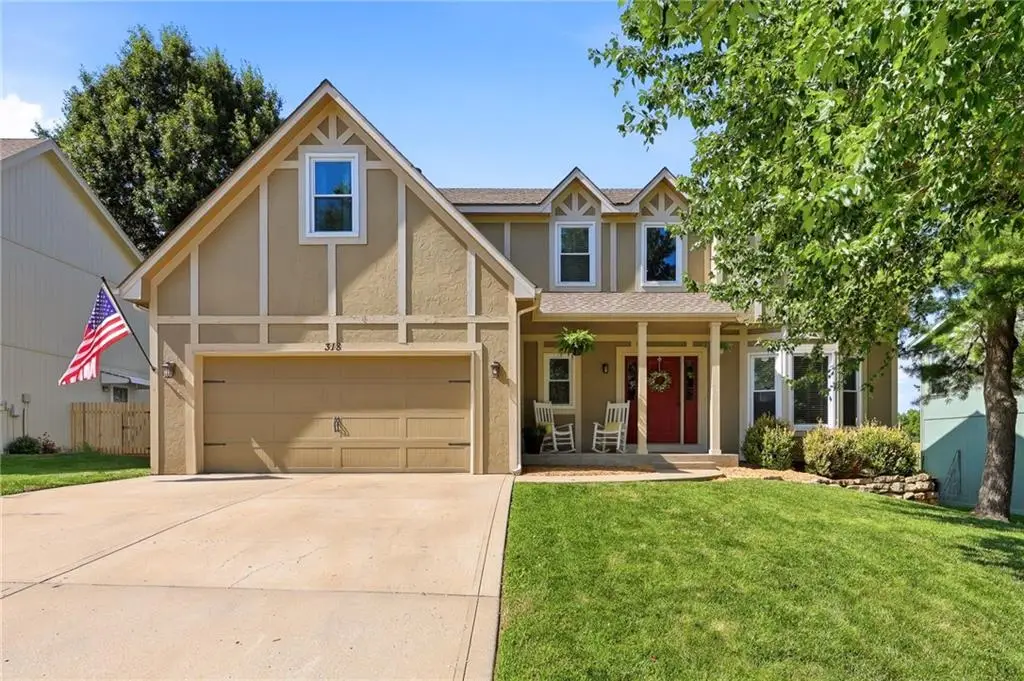 318 Shannon Avenue, Smithville, MO 64089 - #1