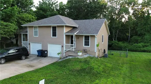 7010 Orchard Street, Liberty, MO 64068