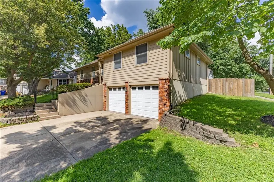 1308 S Apache Court, Olathe, KS 66062 - #3