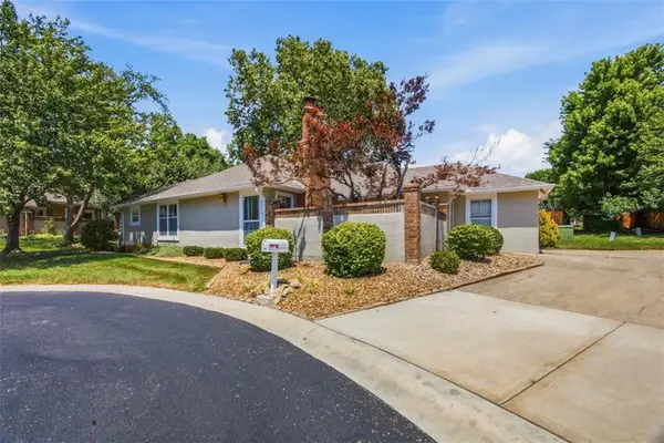 9726 Reeder Street, Overland Park, KS 66214
