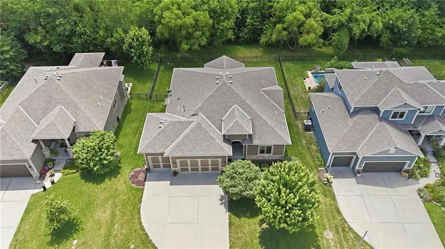 404 SE Mill Creek Drive, Lees Summit, MO 64063 - #2