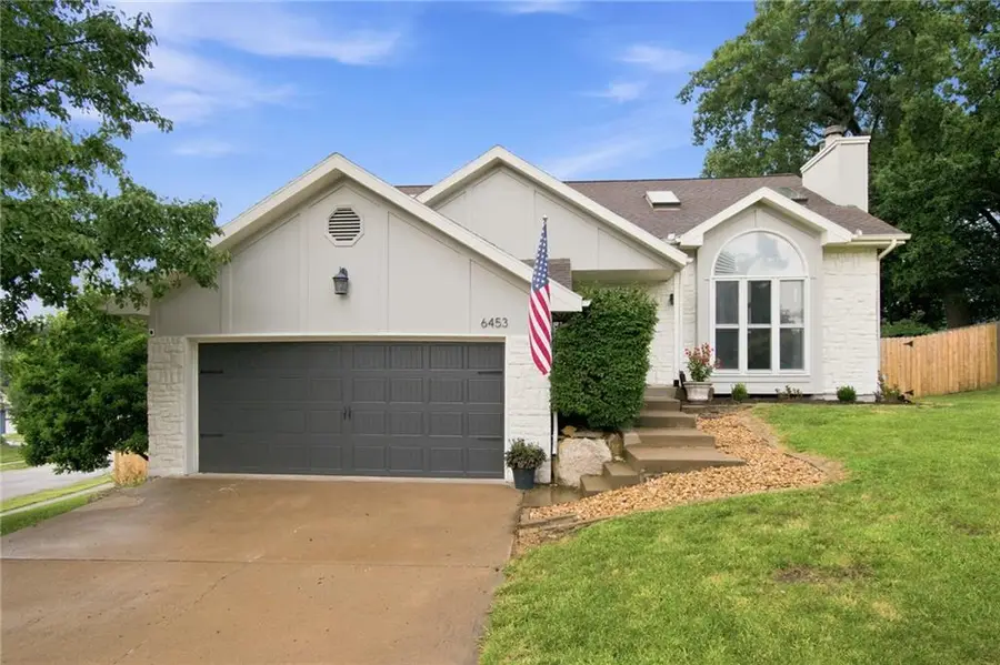 6453 N Amoret Avenue, Kansas City, MO 64151 - #2