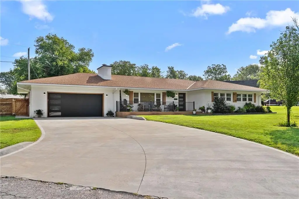610 W Clark Street, Butler, MO 64730 - #1
