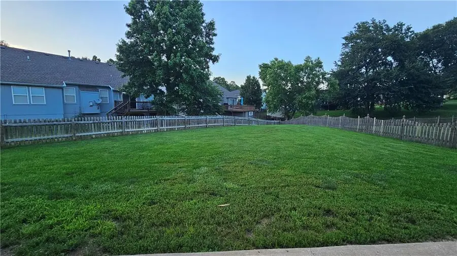 7608 NE 56th Street, Kansas City, MO 64119 - #2