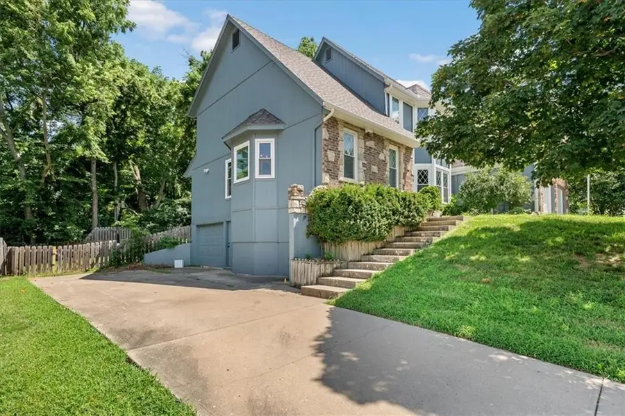 2925 NW Westbrooke Circle, Blue Springs, MO 64015 - #3