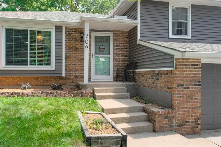 209 SW Palo Drive, Blue Springs, MO 64014 - #2