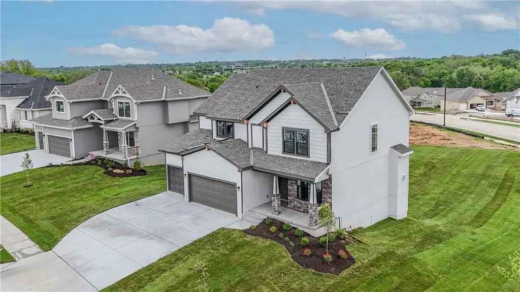23827 W 59th Terrace, Shawnee, KS 66226 - #1