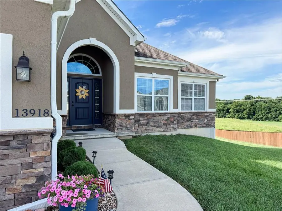 13918 Dakota Court, Saint Joseph, MO 64505 - #2