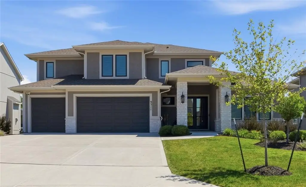 9311 W 168th Terrace, Overland Park, KS 66085 - #1