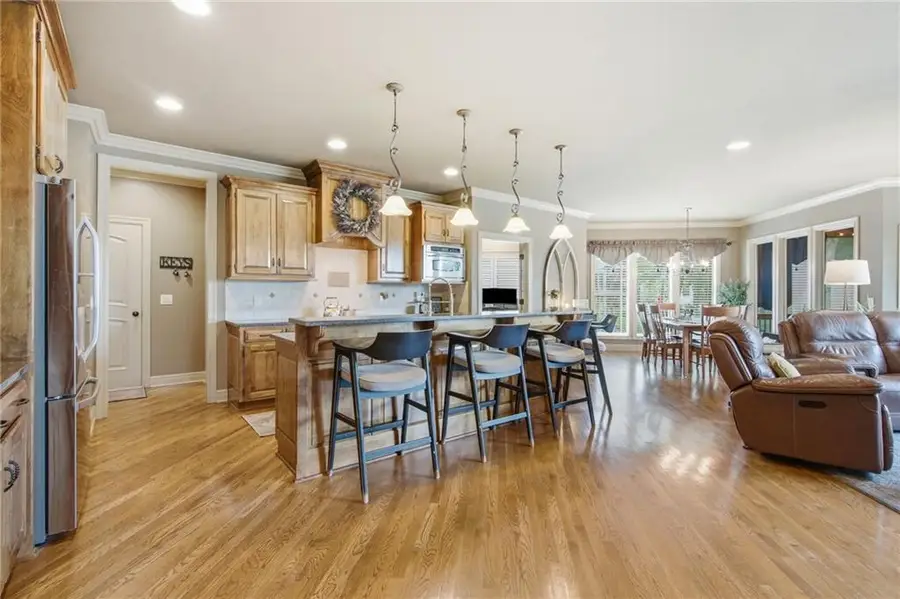 138 S Shore Drive, Lake Winnebago, MO 64034 - #3
