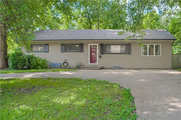 9409 E 69th Street, Raytown, MO 64133