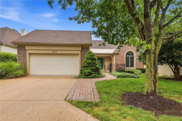 6305 W 92 Street, Overland Park, KS 66212