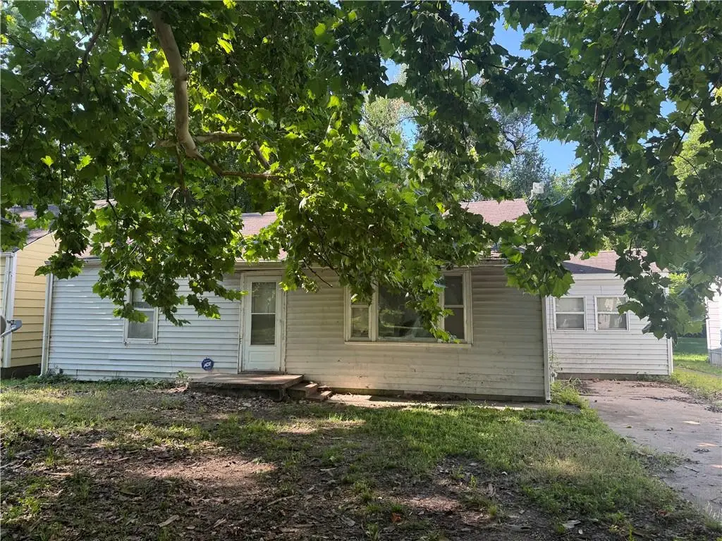 1522 Wilson Avenue, Parsons, KS 67357 - #1