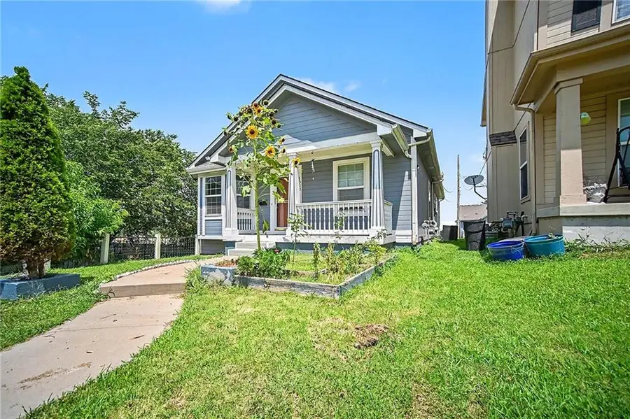 1328 Barnett Avenue, Kansas City, KS 66102 - #2