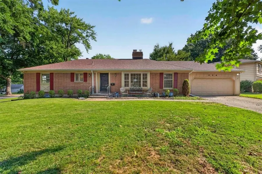 426 W 109th Street, Kansas City, MO 64114 - #2