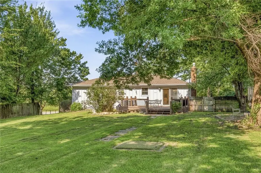 8301 Clare Road, Lenexa, KS 66227 - #3