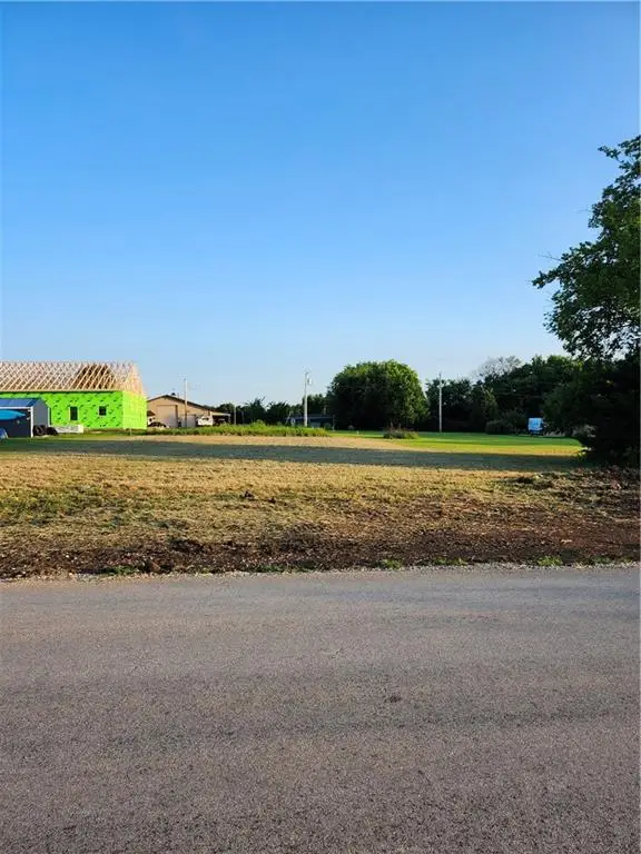 42 S Linn Valley Drive, Linn Valley, KS 66040 - #3